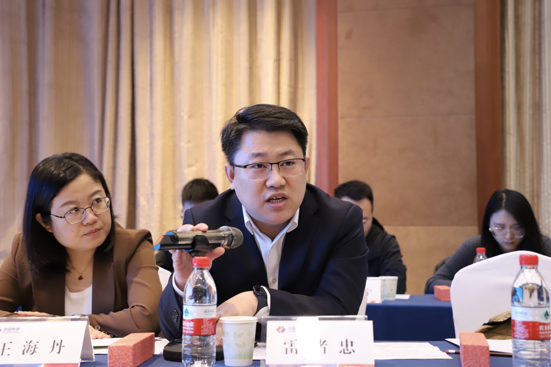 山东世界杯公司法律部主任雷绪忠